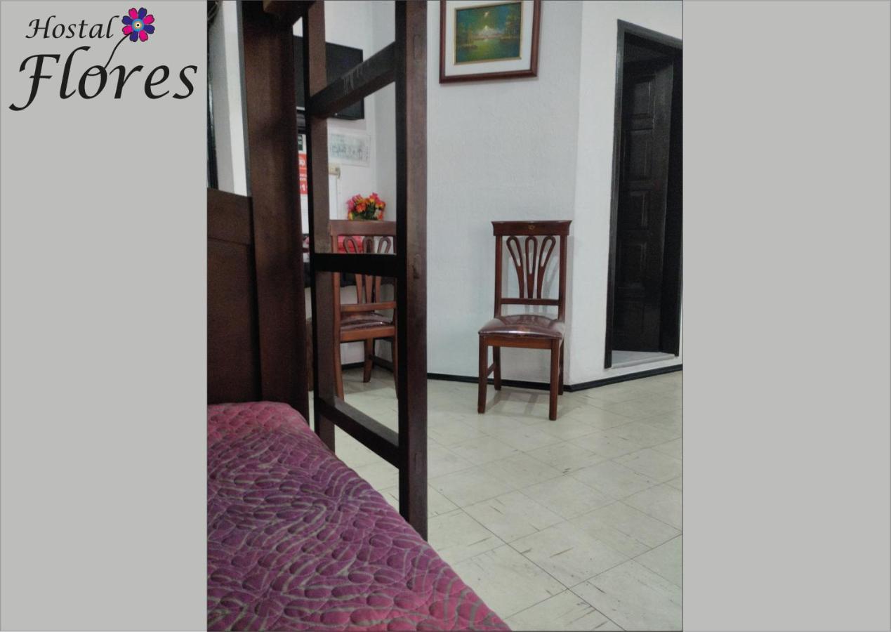 Hostal Flores Quito Bagian luar foto