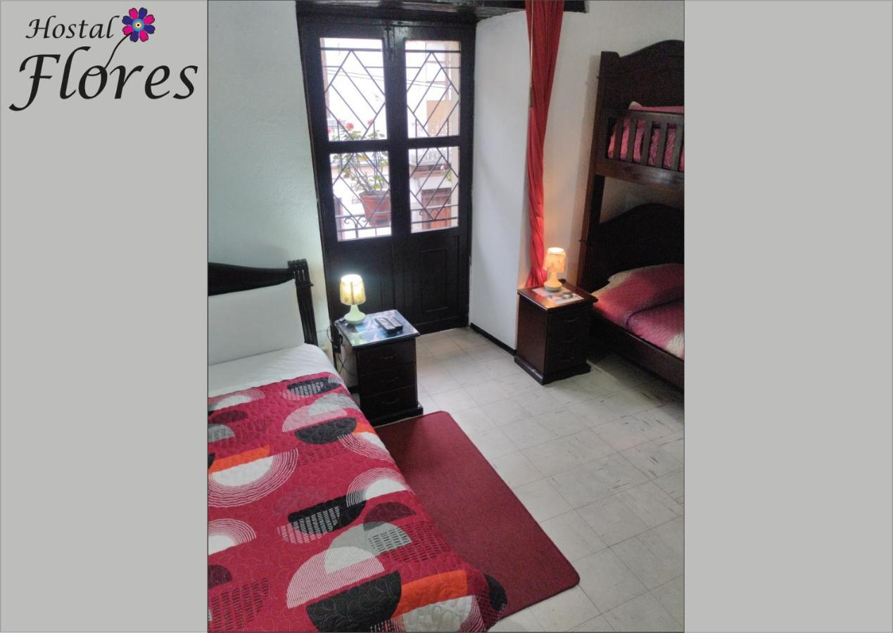 Hostal Flores Quito Bagian luar foto