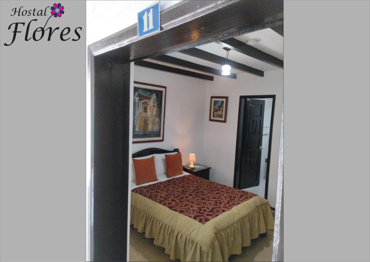 Hostal Flores Quito Bagian luar foto