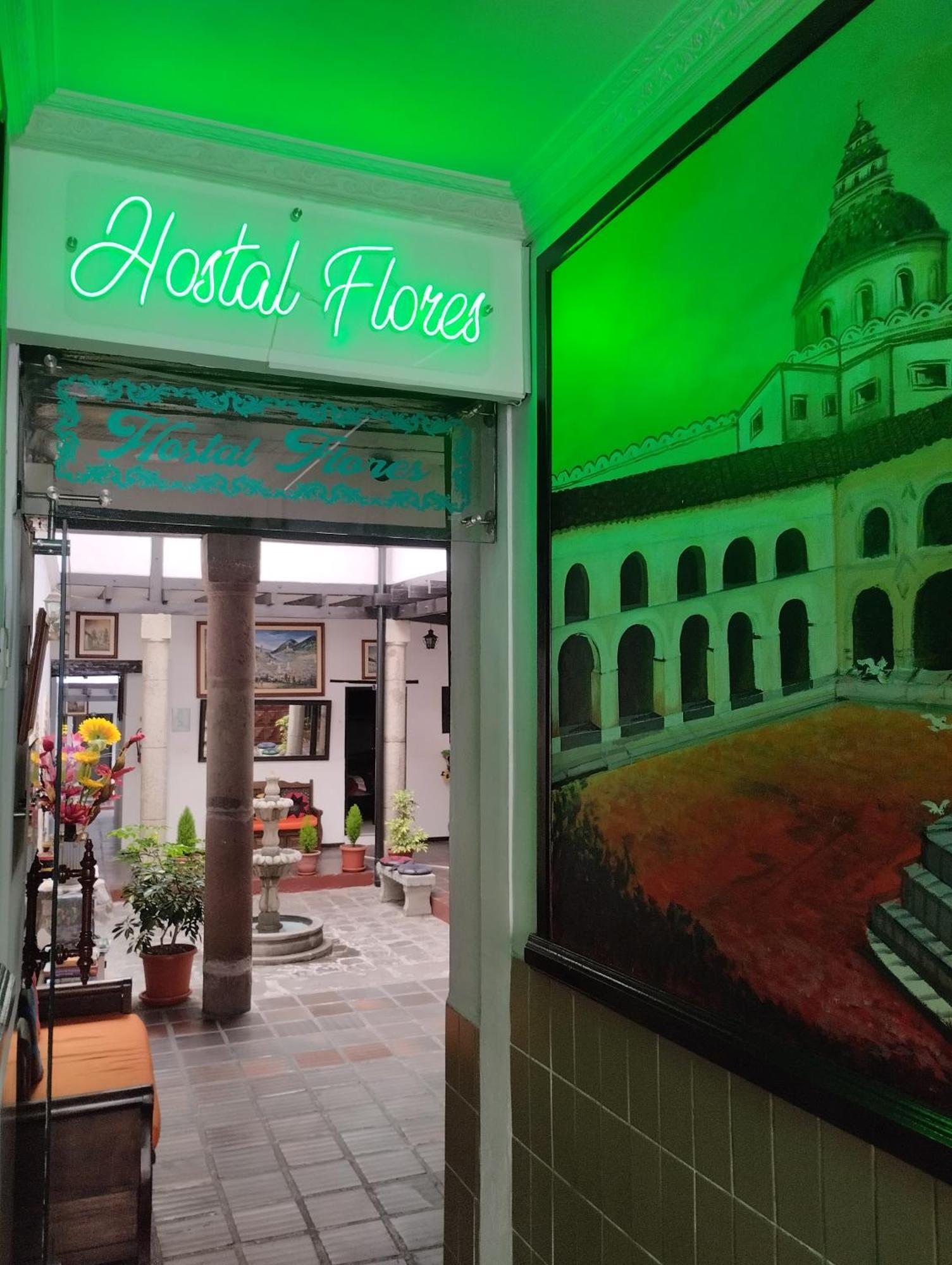 Hostal Flores Quito Bagian luar foto